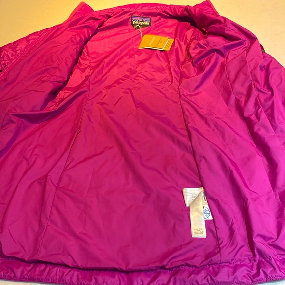 New W’s Patagonia nano puff parka size S Amaranth with tags ⭐️⭐️⭐️⭐️ - Picture 16 of 17